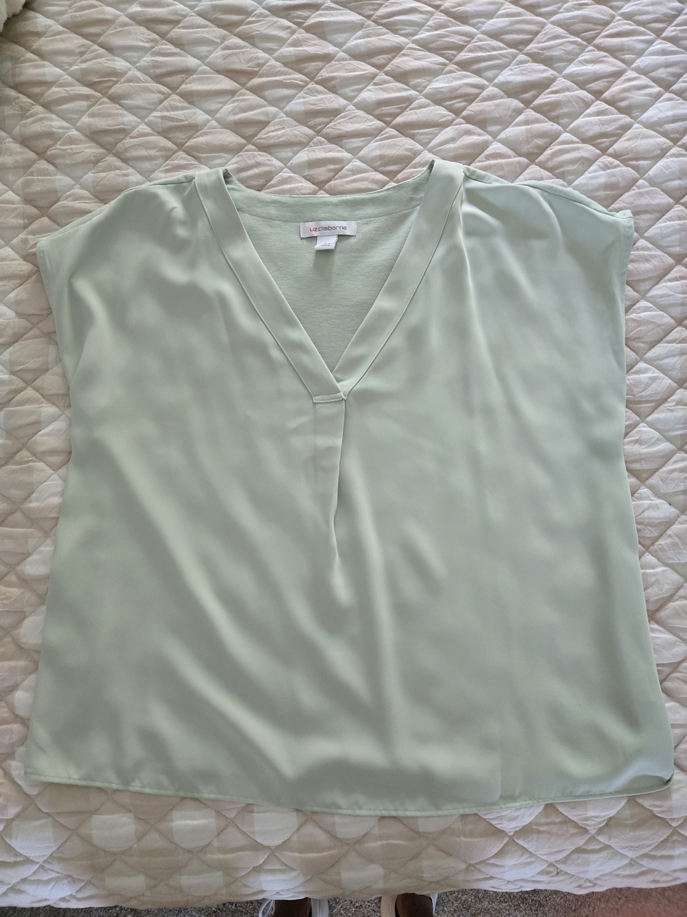 Liz Claiborne Mint Green V-Neck Blouse